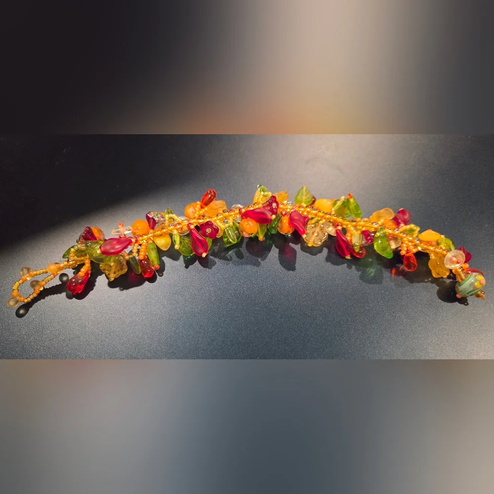 Colorful Glass Bead Cluster Bracelet - Multicolor